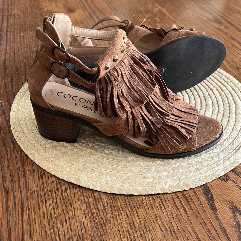 Coconuts By Matisse Tassel Fringe Open Toe Sandals Size 6.5